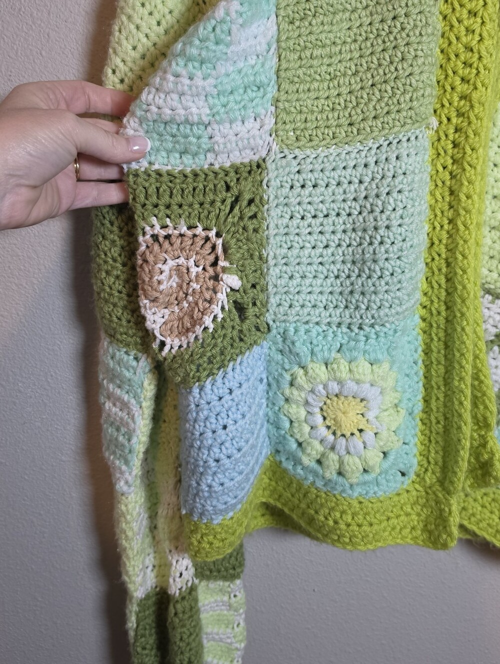 Handmade Patchwork Crochet Cardigan Green Granny Square Flower Checkered M/L - Picture 3 of 6
